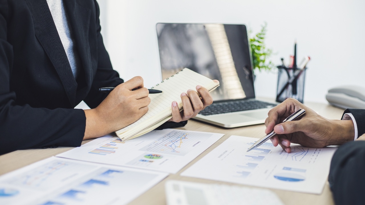 Référencement payant (SEA) : comprendre le levier avant de l’activer